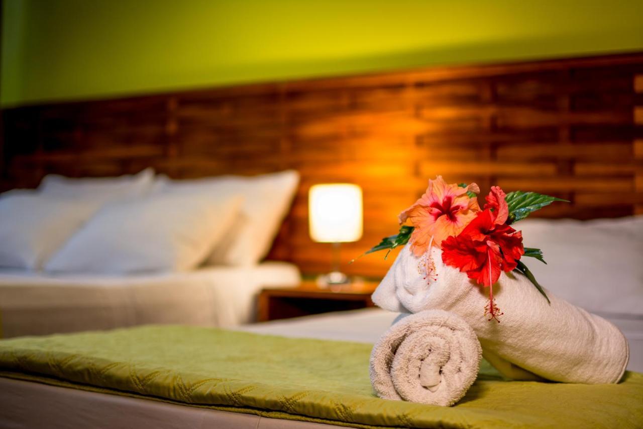 Hotel Torres Del Mar Puerto Viejo de Talamanca ภายนอก รูปภาพ